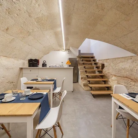 Petit 5 Fars Hotel 3*