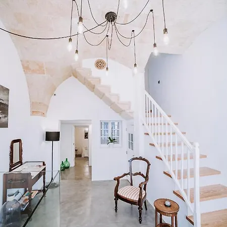 Hotel Petit 5 Fars (adults Only) 3*