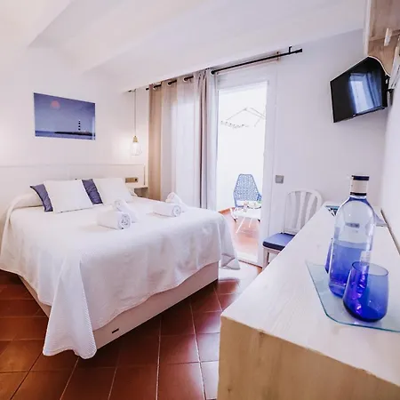 Hotel Petit 5 Fars (adults Only)