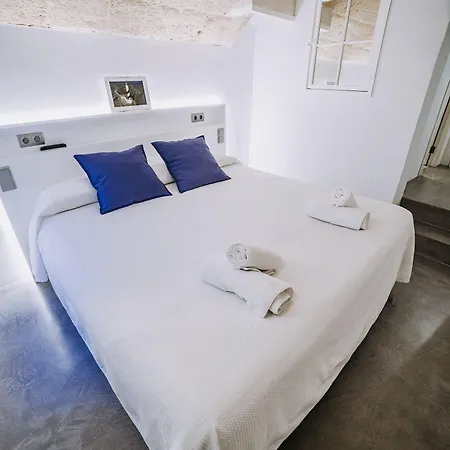 Petit 5 Fars (adults Only) 3*