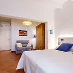 Petit 5 Fars (adults Only) 3*