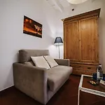 Hotell Petit 5 Fars (adults Only)